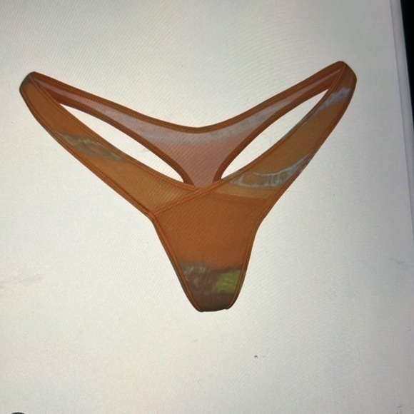 Skims Jelly Sheer Thong - Picture 4 of 6